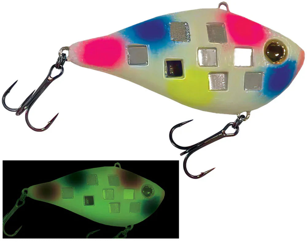 Reef Runner Flash Shad Lipless Crankbait 225 Inch